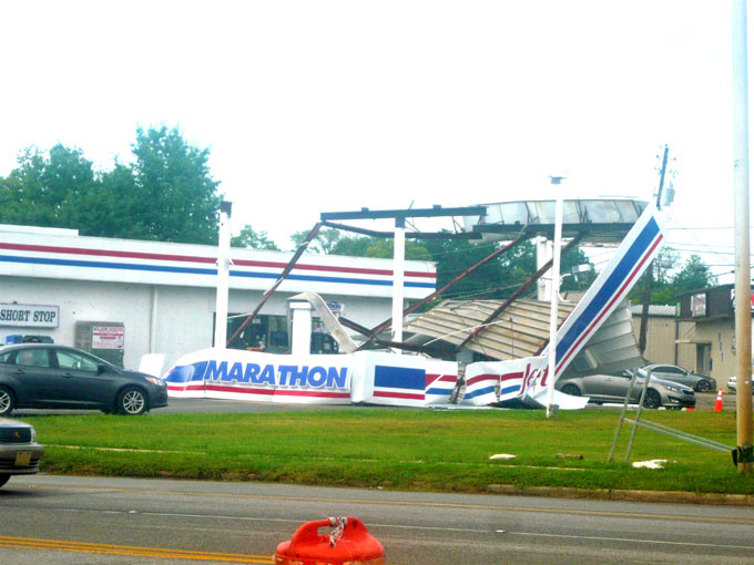 Storms Reeks Havoc In Downtown Huntsville