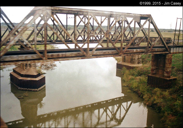 A brdge as seen from Amtrak.