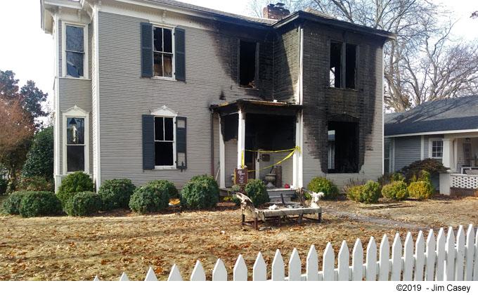 Historic Ware - Kelly House Burns In Huntsville